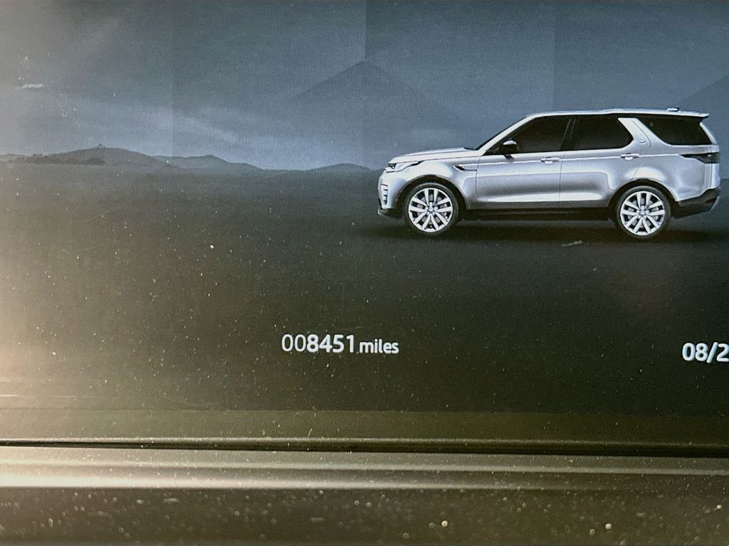 Used 2025 White Land Rover S image 13