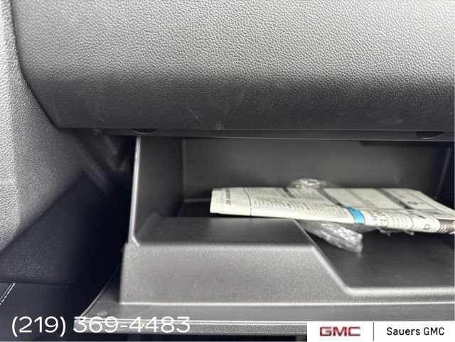 2024 GMC Acadia Denali - Photo 26