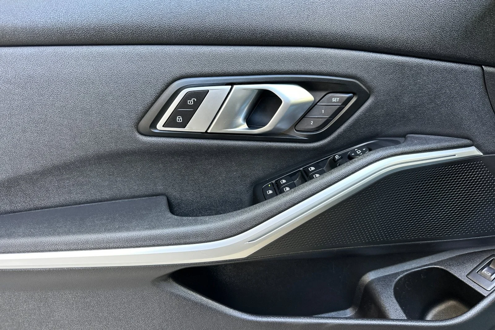 Used 2021 Jet Black BMW 330i image 10