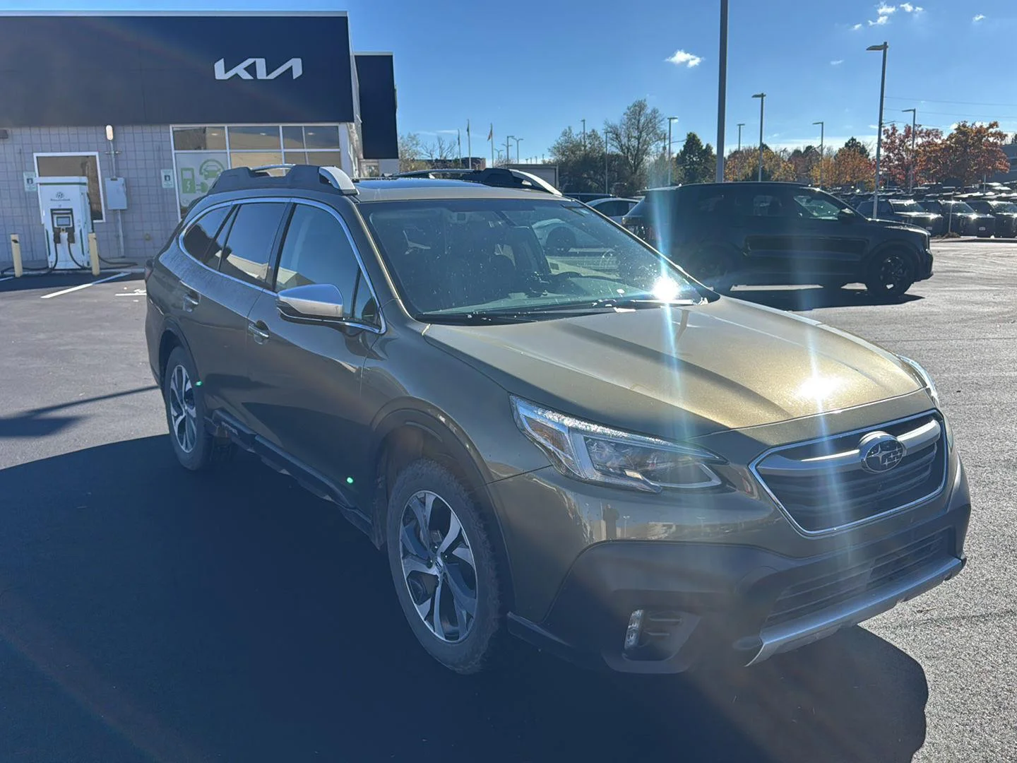 Used 2020 GREEN SUBARU TOURING XT image 2