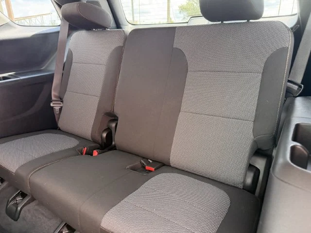 Used 2020 SILVER ICE METALLIC Chevrolet LT Cloth image 19