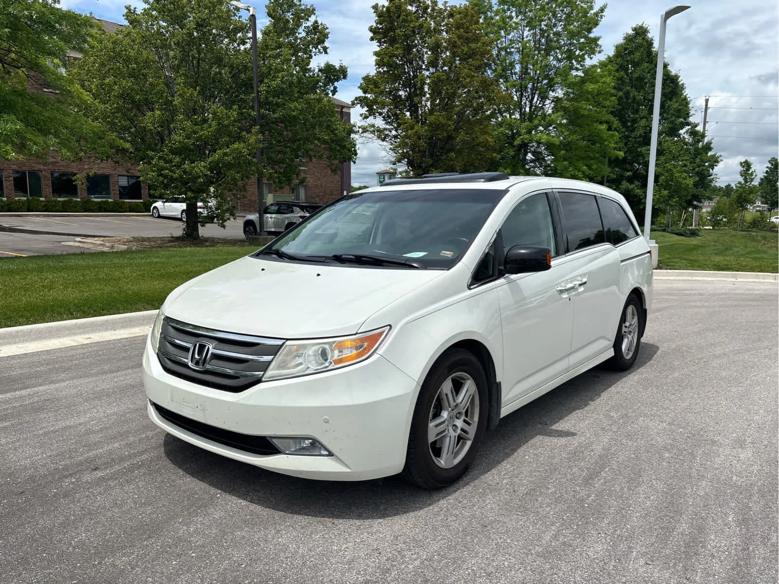 Used 2013 Honda Odyssey Touring with VIN 5FNRL5H92DB031644 for sale in Lee's Summit, MO