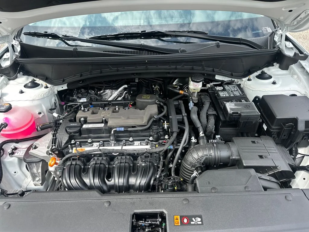 New 2026 White Pearl Hyundai SE image 25