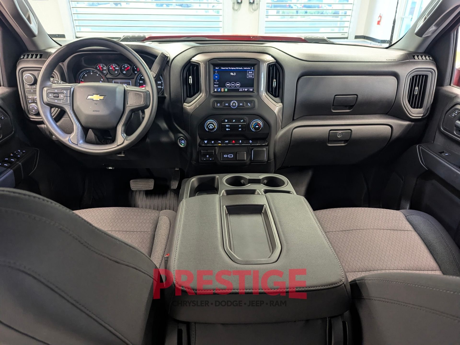 2025 Chevrolet Silverado 2500HD Custom - Photo 31