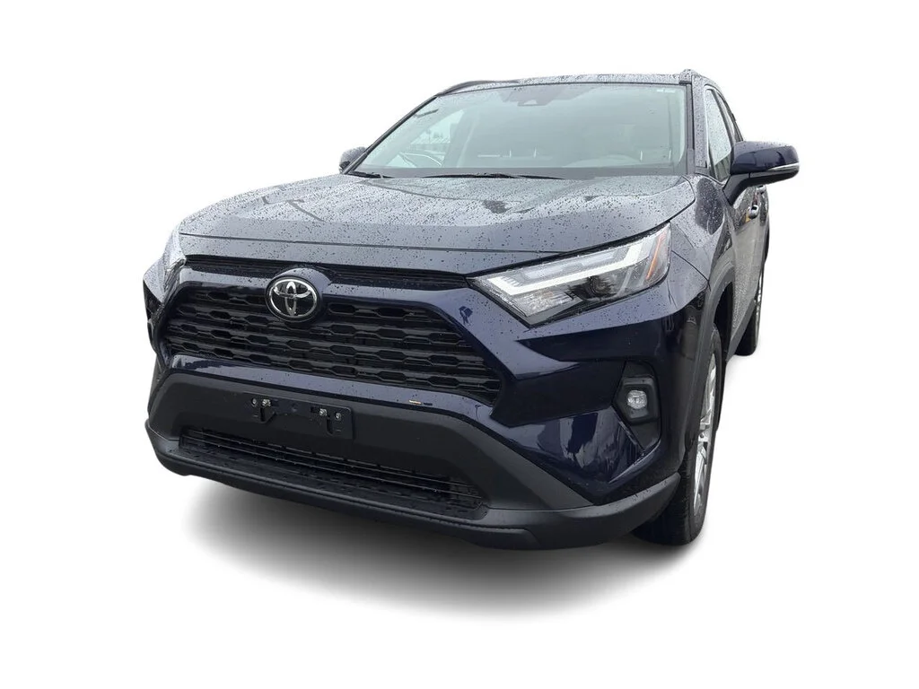 Used 2025 Blueprint Toyota XLE AWD Dilawri Certified   Local BC   1 OWNER image 5