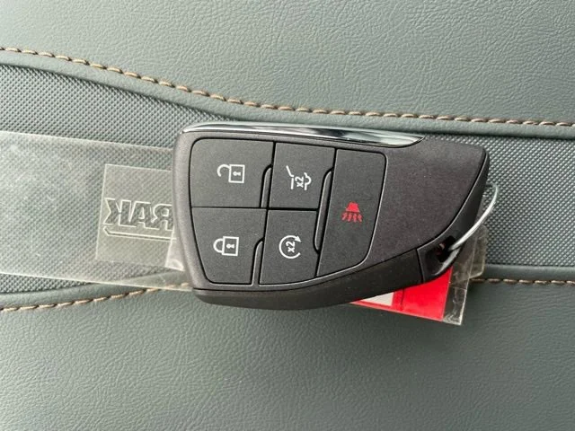 2026 GMC Acadia AT4 - Photo 24