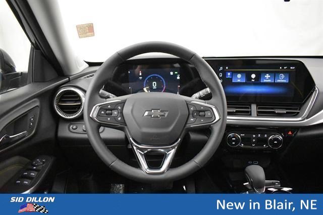 New 2026 Mosaic Black Metallic Chevrolet ACTIV image 4