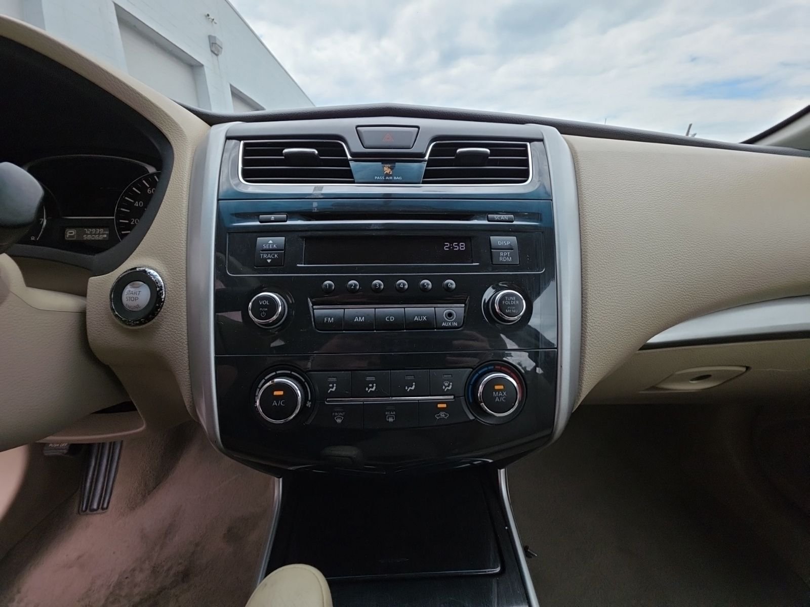 Used 2014 Brown Nissan 2.5 S image 19