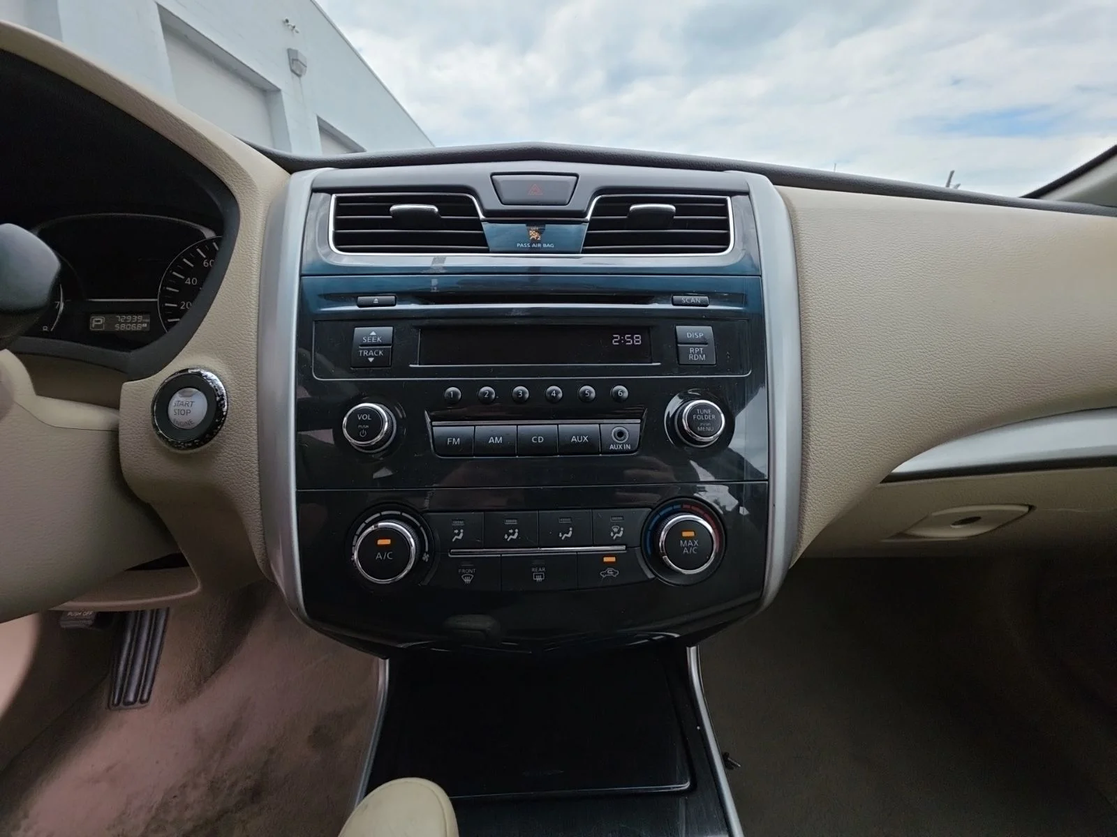 Used 2014 Brown Nissan 2.5 S image 19