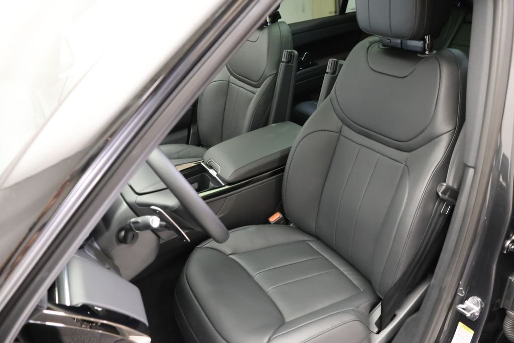 New 2026 Carpathian Grey Land Rover Dynamic SE image 30