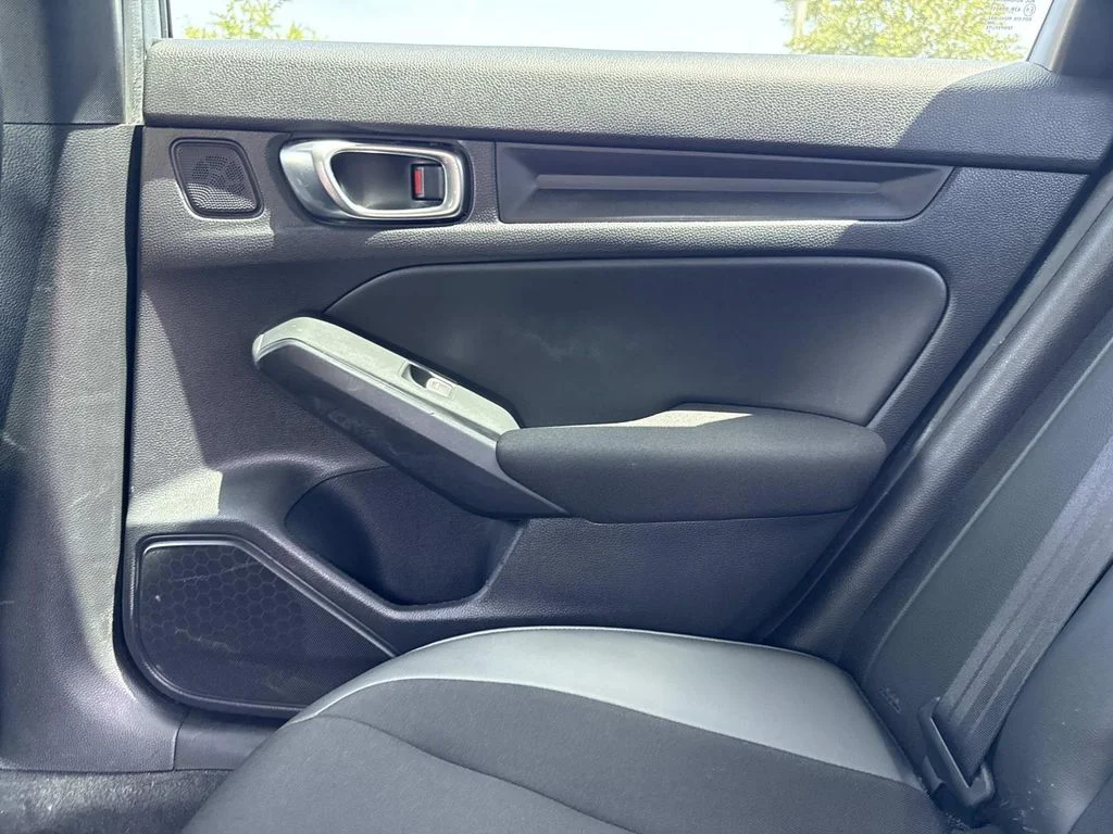 Used 2022  Honda Sport image 18