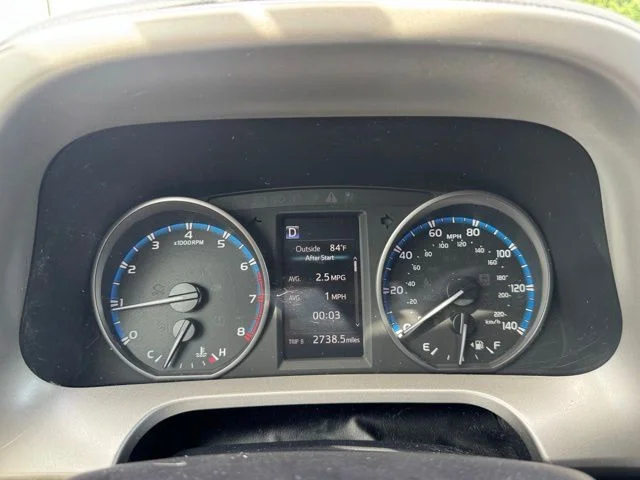Used 2018 Red Toyota LE image 31