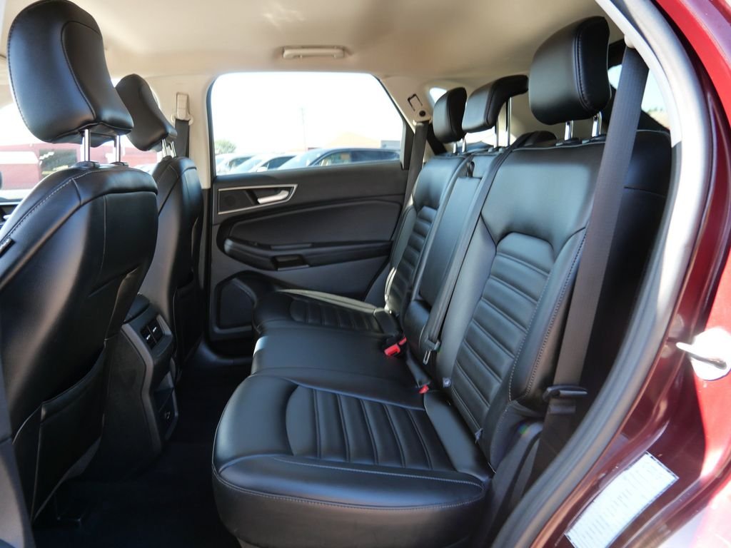 Used 2021 Red Ford SEL image 21