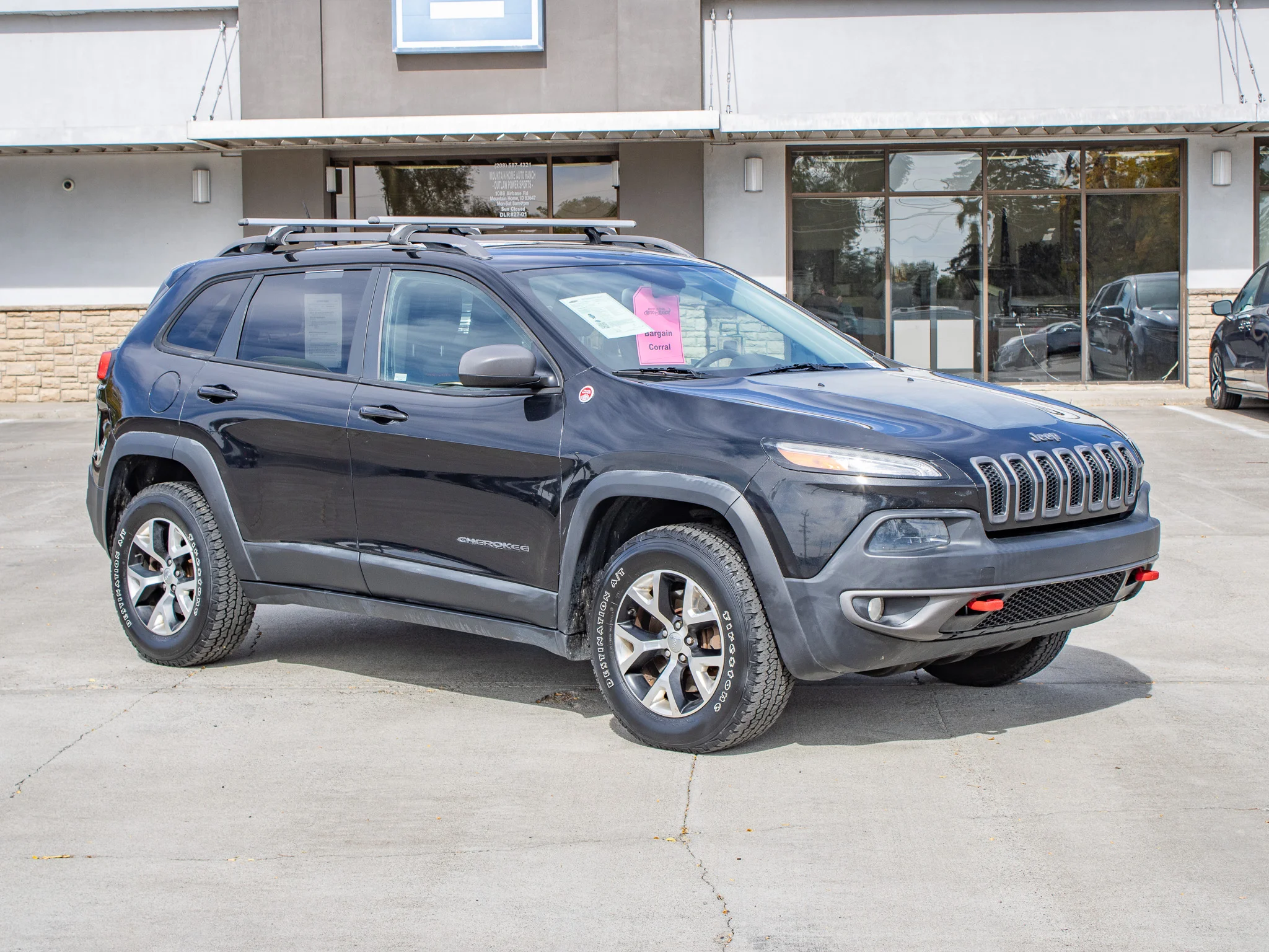 Used 2014 Jeep Cherokee Trailhawk with VIN 1C4PJMBSXEW170257 for sale in Mountain Home, ID