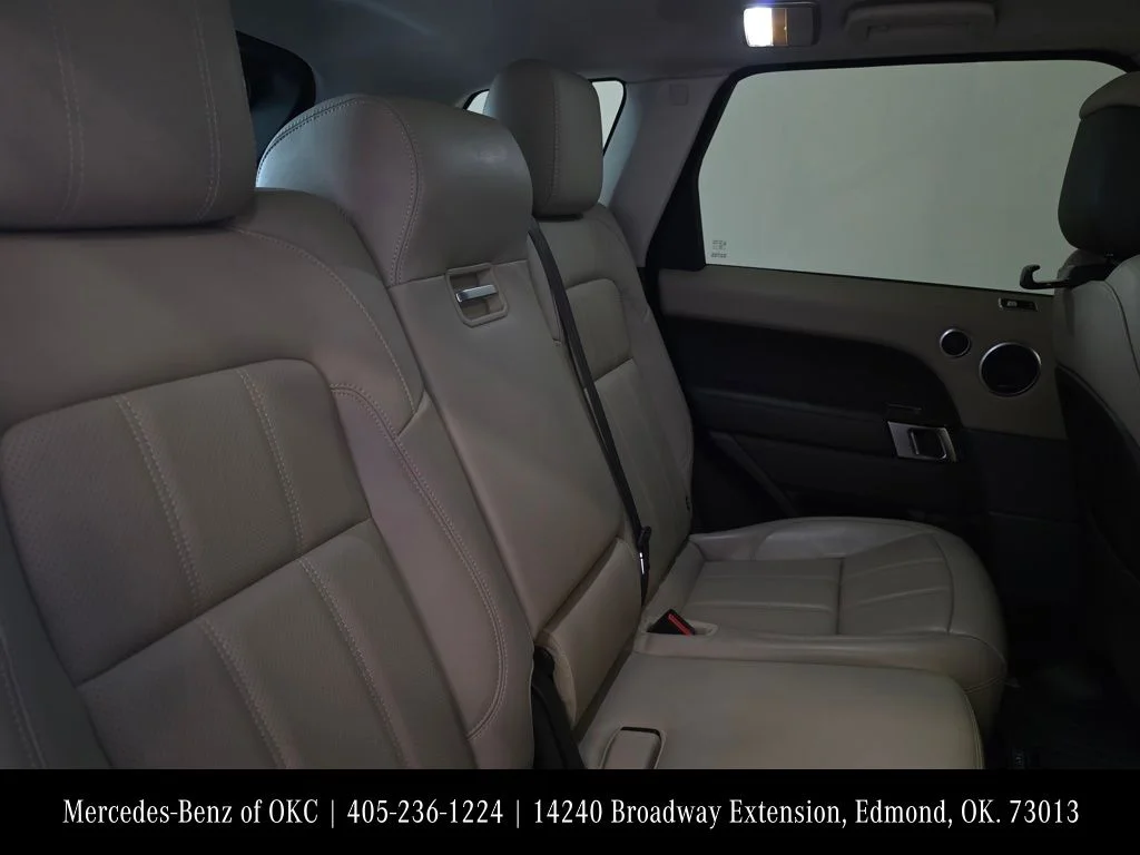 Used 2020  Land Rover HSE image 12
