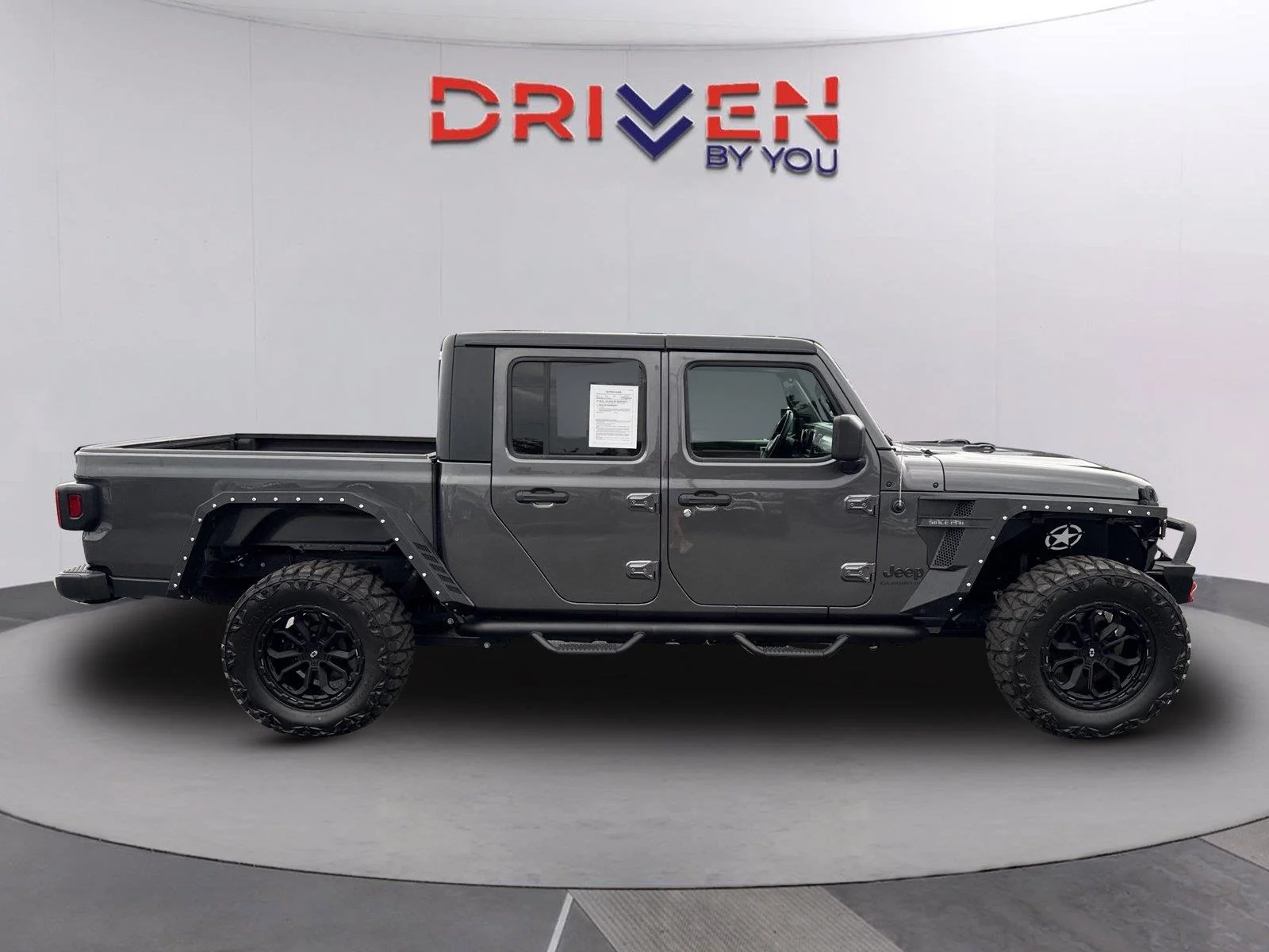 Used 2021 Granite Crystal Metallic Clearcoat Jeep Sport S image 3