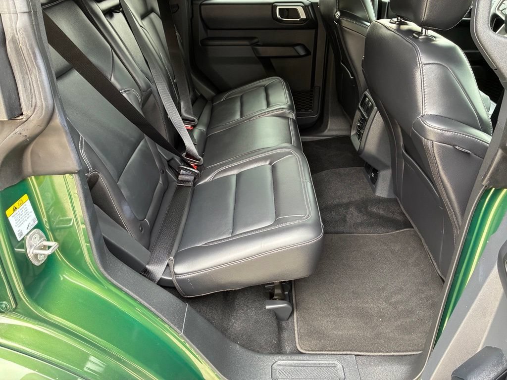 Used 2025 Green Ford Outer Banks image 17