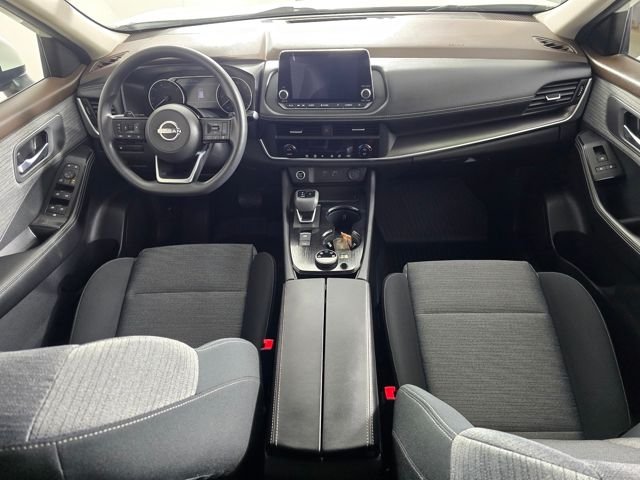 Used 2023 Pearl White Nissan SV image 8