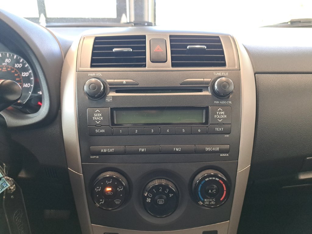 Used 2010 Silver Toyota S image 28