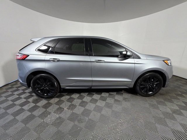 Used 2024 Silver Ford ST Line image 7
