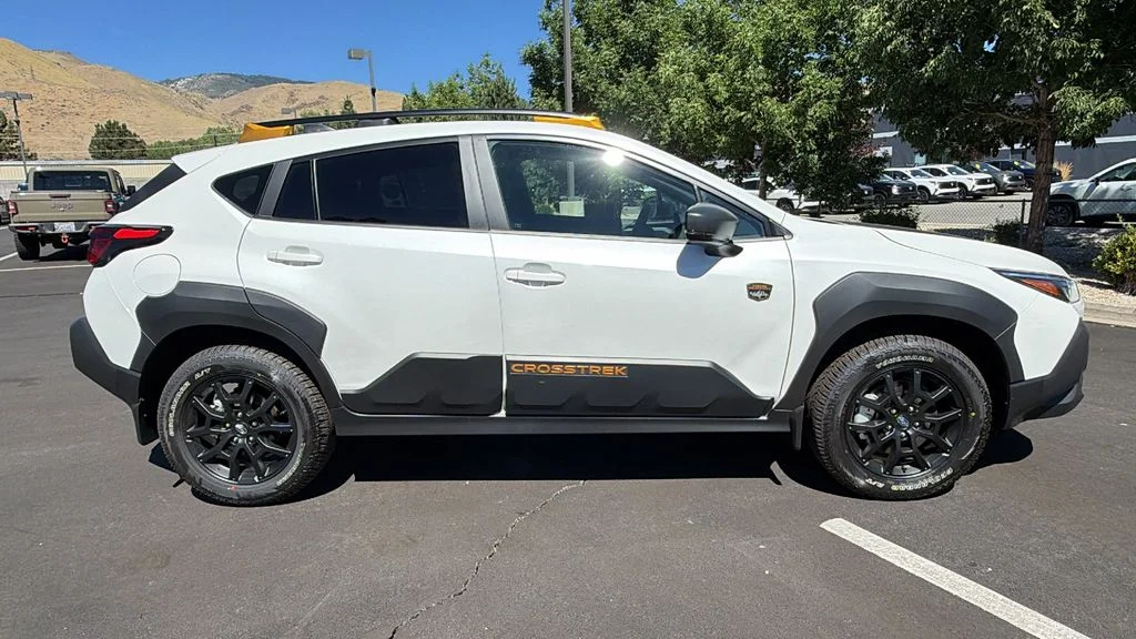 New 2026 CRYSTAL WHITE PEARL Subaru Wilderness image 2
