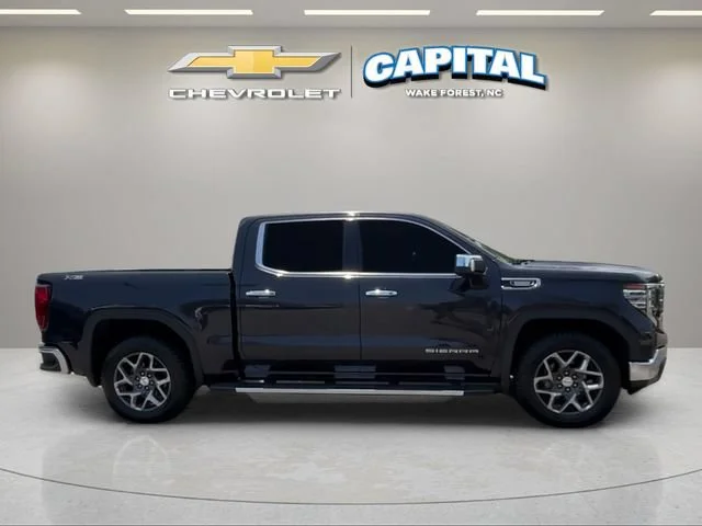 Used 2022 TITANIUM RUSH METALLIC GMC SLT image 6