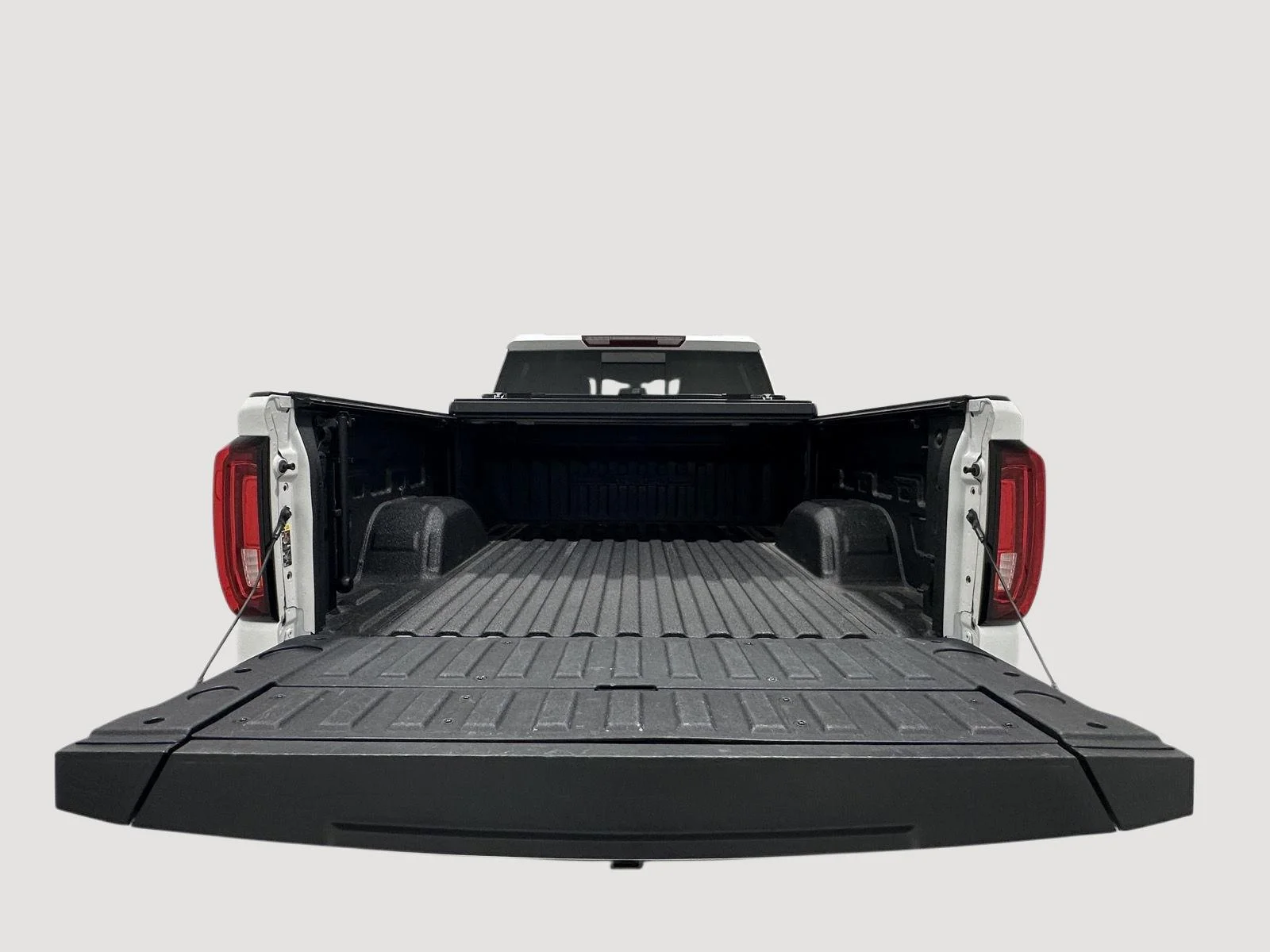 Used 2022 WHITE FROST TRICOAT GMC Denali image 25