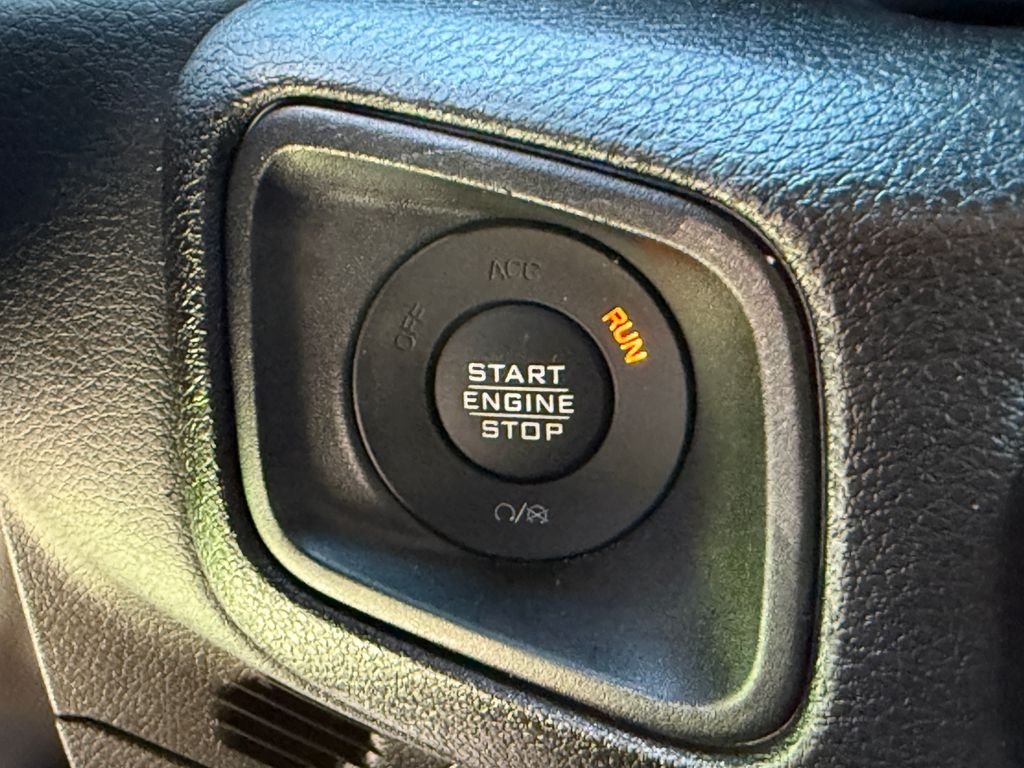 Used 2025 Green Jeep Willys image 31