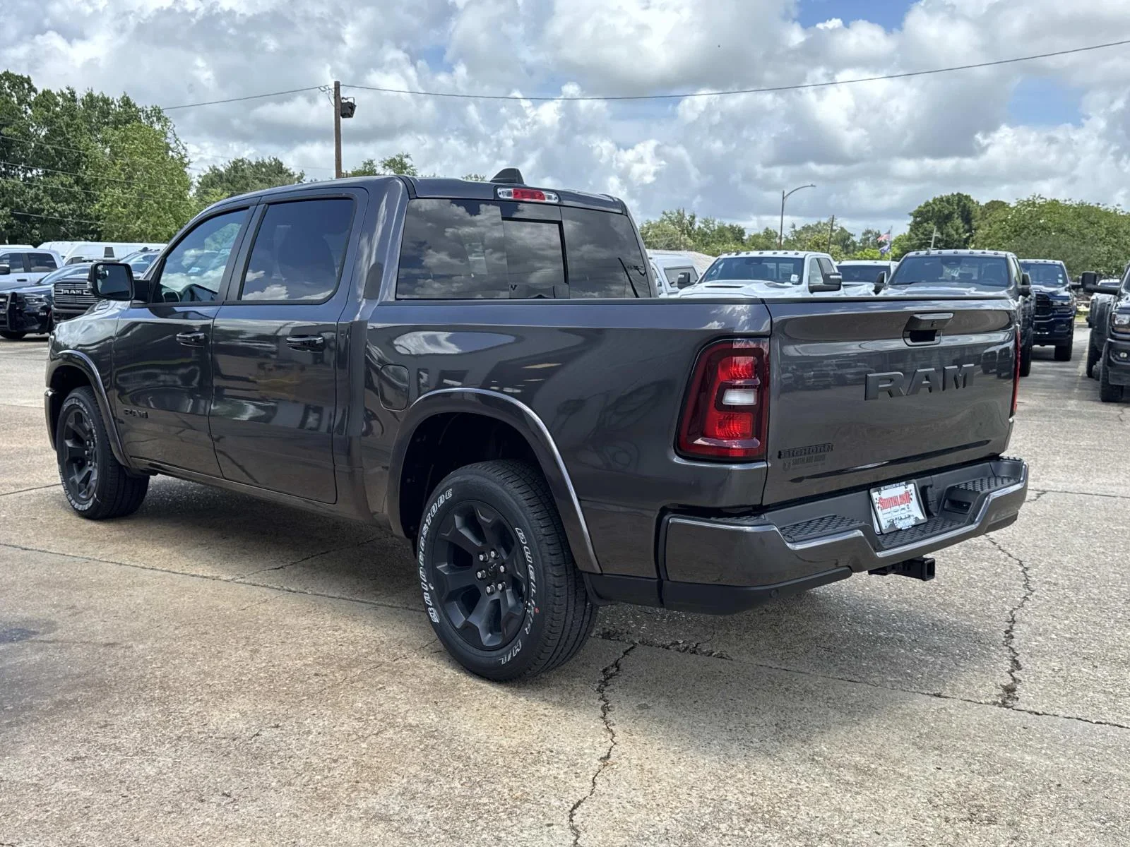 New 2026 Granite Crystal Metallic Clear-Coat Exterior Paint RAM Big Horn image 4