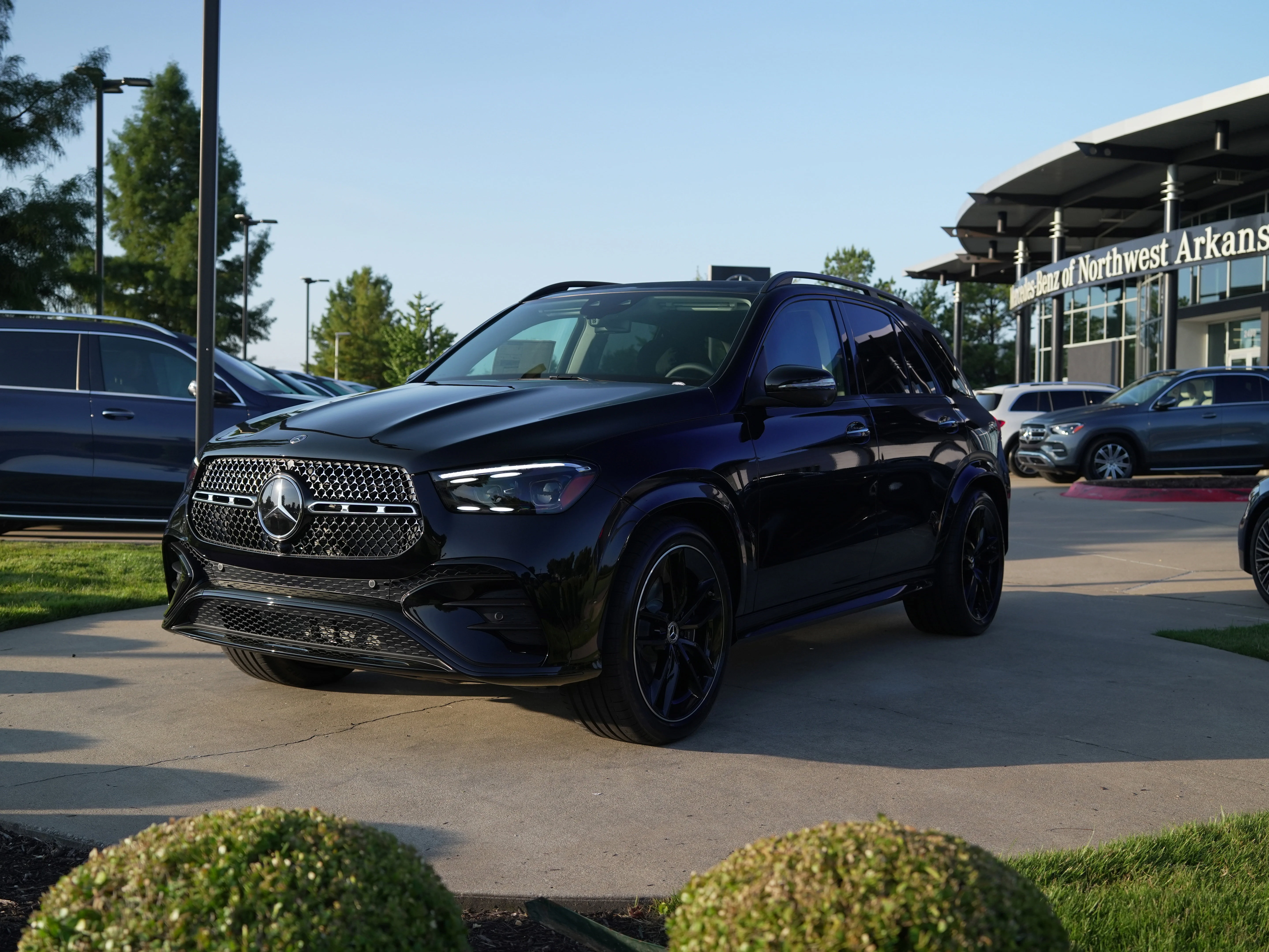 New 2026 OBSIDIAN BLACK Mercedes-Benz GLE 580 image 3