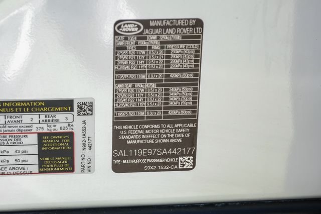 Certified Used 2025 White Land Rover Autobiography image 69