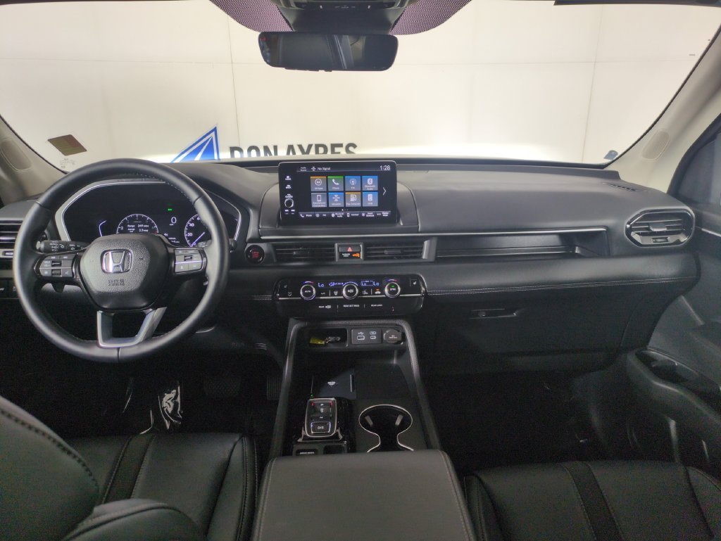 2025 Honda Pilot EX-L - Photo 18