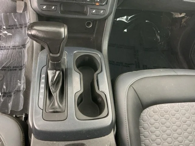 Used 2020 White Chevrolet Z71 image 18