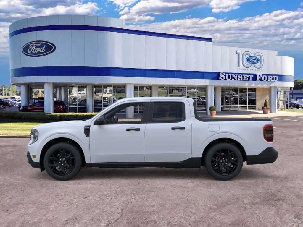 New 2026 Space White Metallic Ford XLT image 3