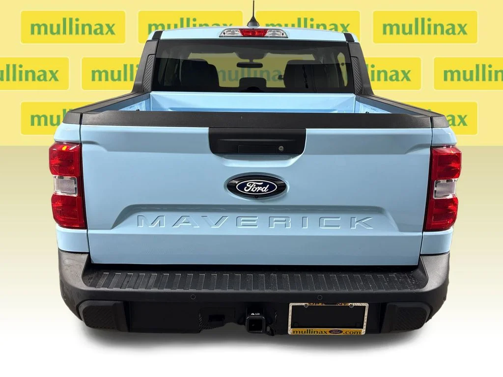 New 2026 Blue Ford XLT image 9