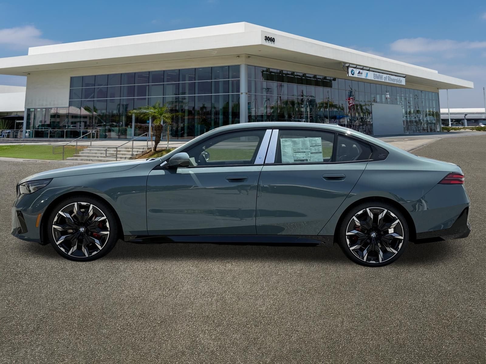 New 2027 Cape York Green Metallic BMW 530i image 6