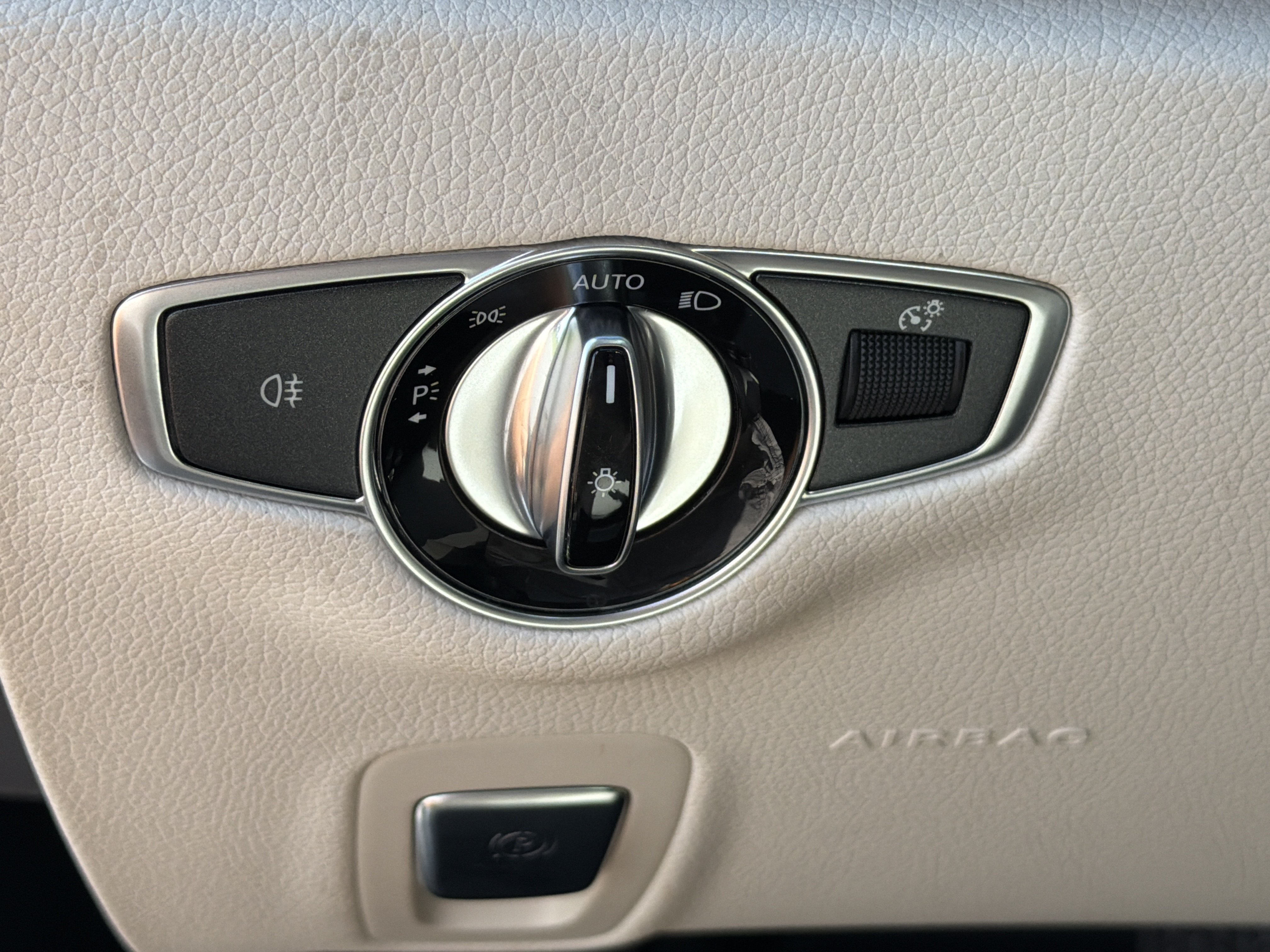 Used 2022 Black Mercedes-Benz E 350 image 27