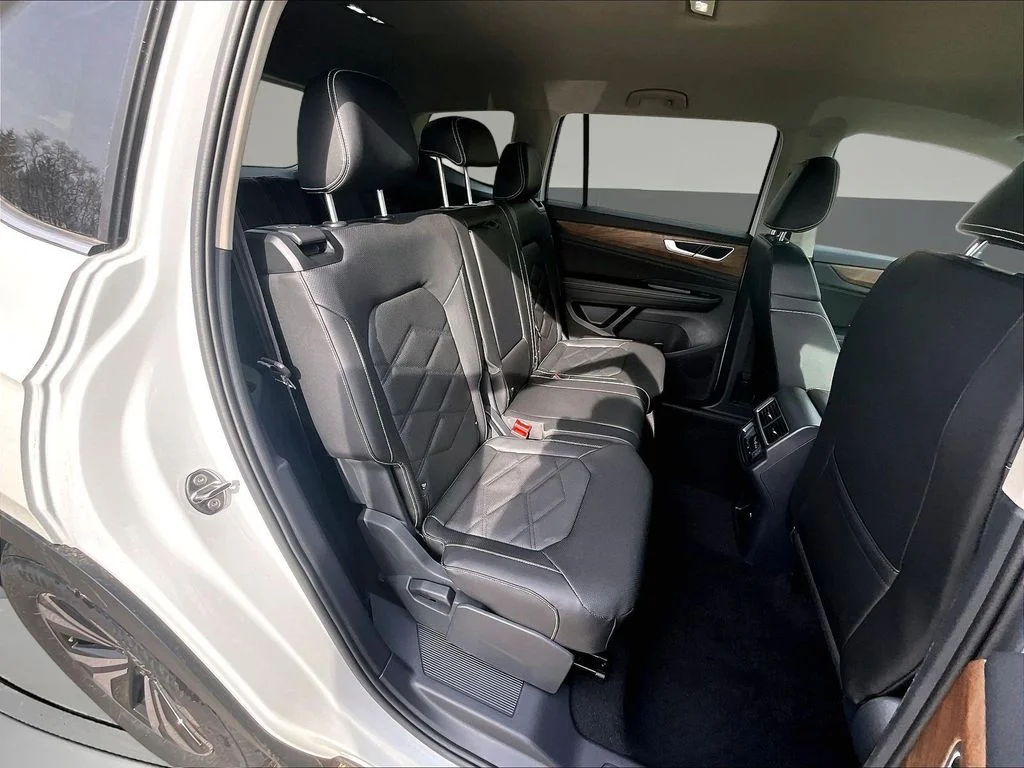 New 2026 White/off-white Volkswagen 2.0T SE image 10