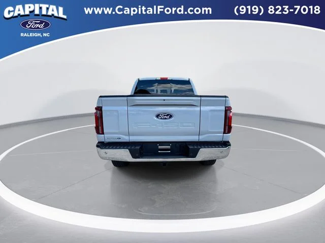 Used 2025 White Ford Lariat image 7