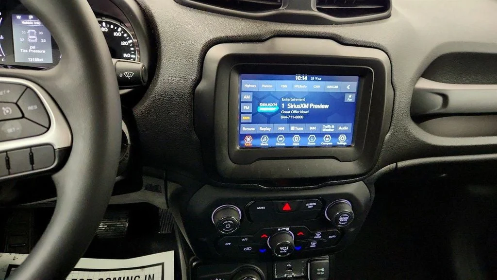 Used 2020 Jetset Blue Clearcoat Jeep Latitude 4x4 with Remote Start image 15