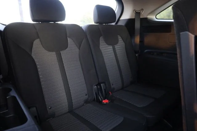 Used 2023 White Kia LX image 10