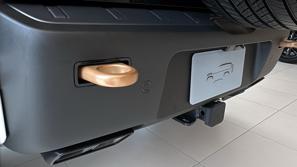 2026 Land Rover Defender OCTA - Photo 27
