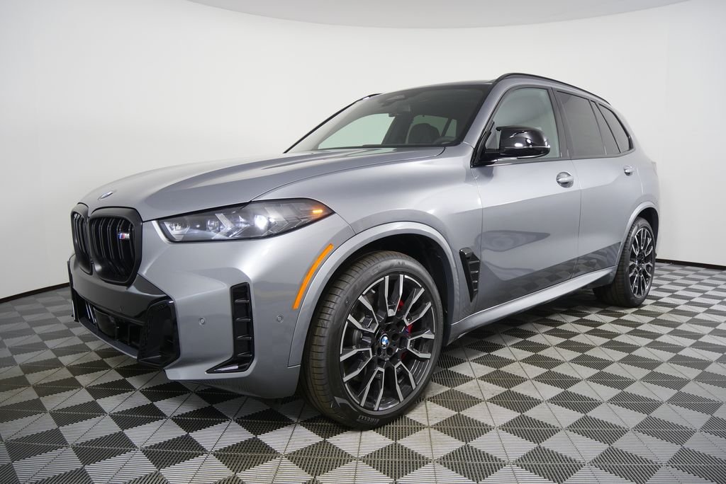 Used 2026 Skyscraper Grey Metallic BMW M60i image 8