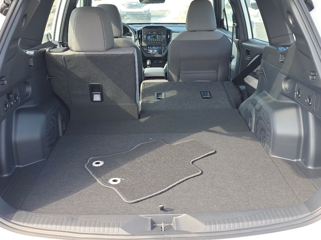 New 2026 Crystal White Pearl Subaru  image 4