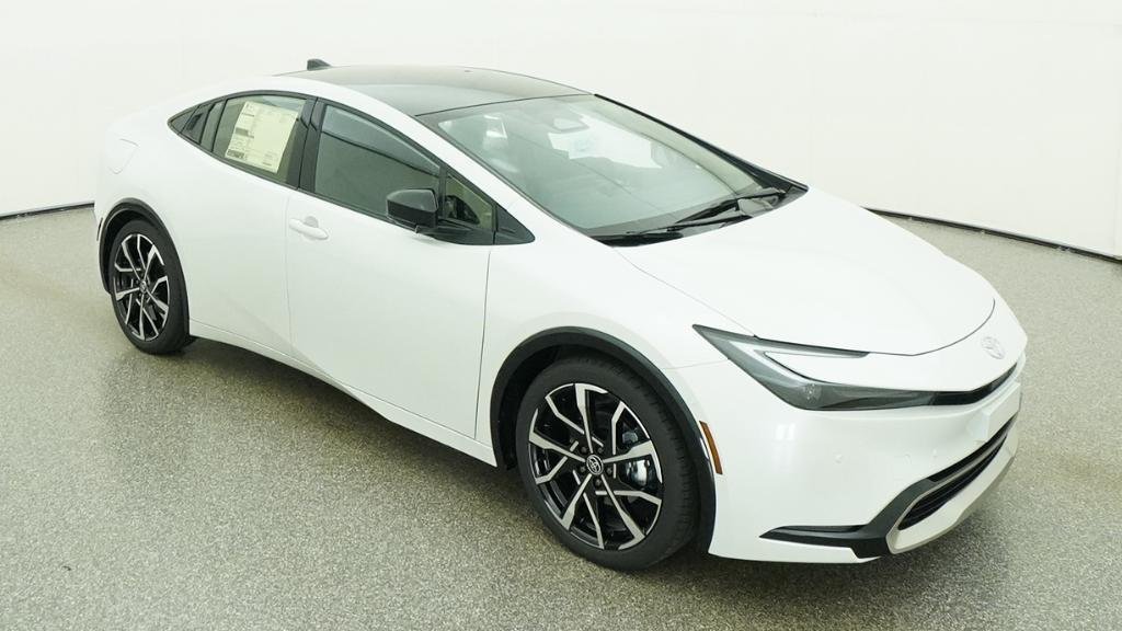 New 2026 Wind Chill Pearl Toyota XSE Premium image 28