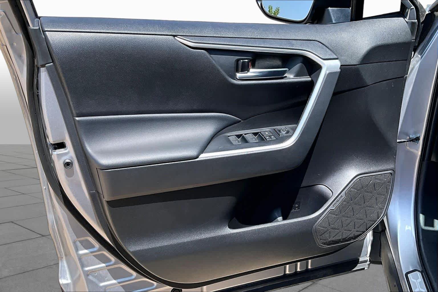 Used 2022 Silver Sky Metallic Toyota Hybrid XLE image 24