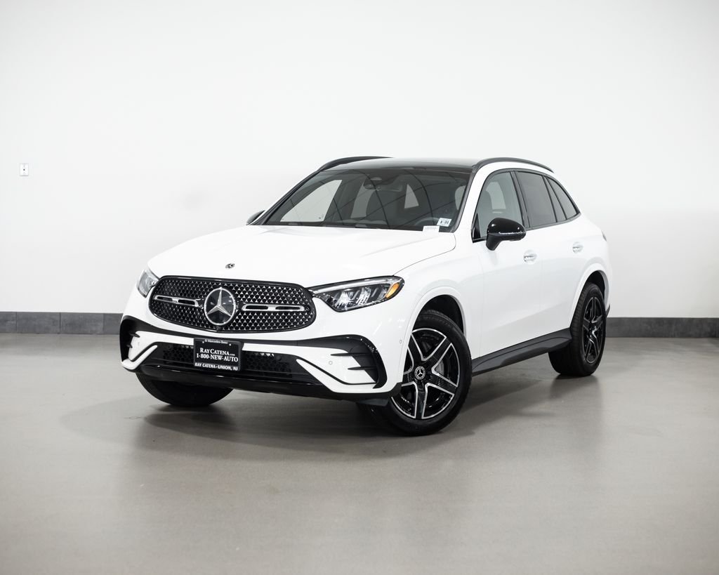Used 2026 White Mercedes-Benz GLC 300 image 1