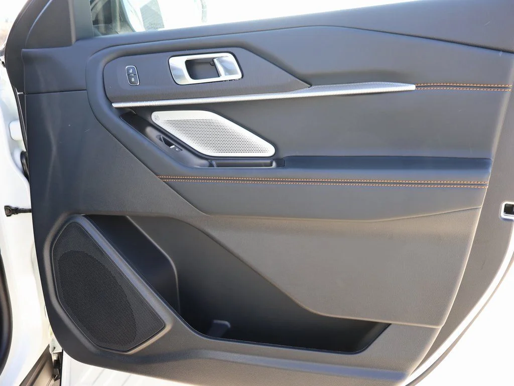 2026 Ford Explorer Tremor - Photo 9