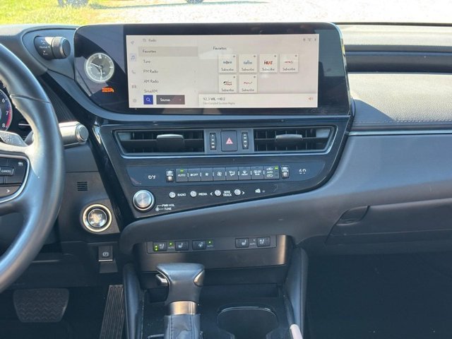 Used 2023 White Lexus ES 250 image 14
