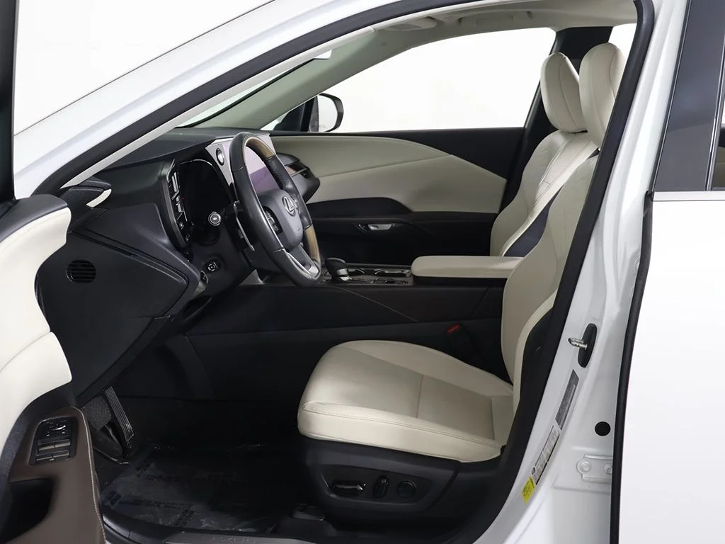 Used 2023 White Lexus 350h Premium image 26